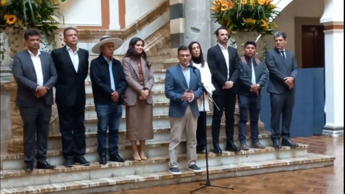 Reunión entre el presidente Rodrigo Paz y los gobernadores electos. Foto: ANF