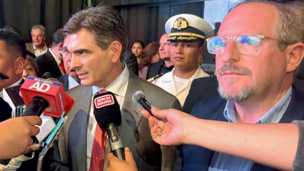 Rodrigo Paz y Adrián Oliva, perdedor de la Gobernación de Tarija en segunda vuelta. Foto: La Voz de Tarija