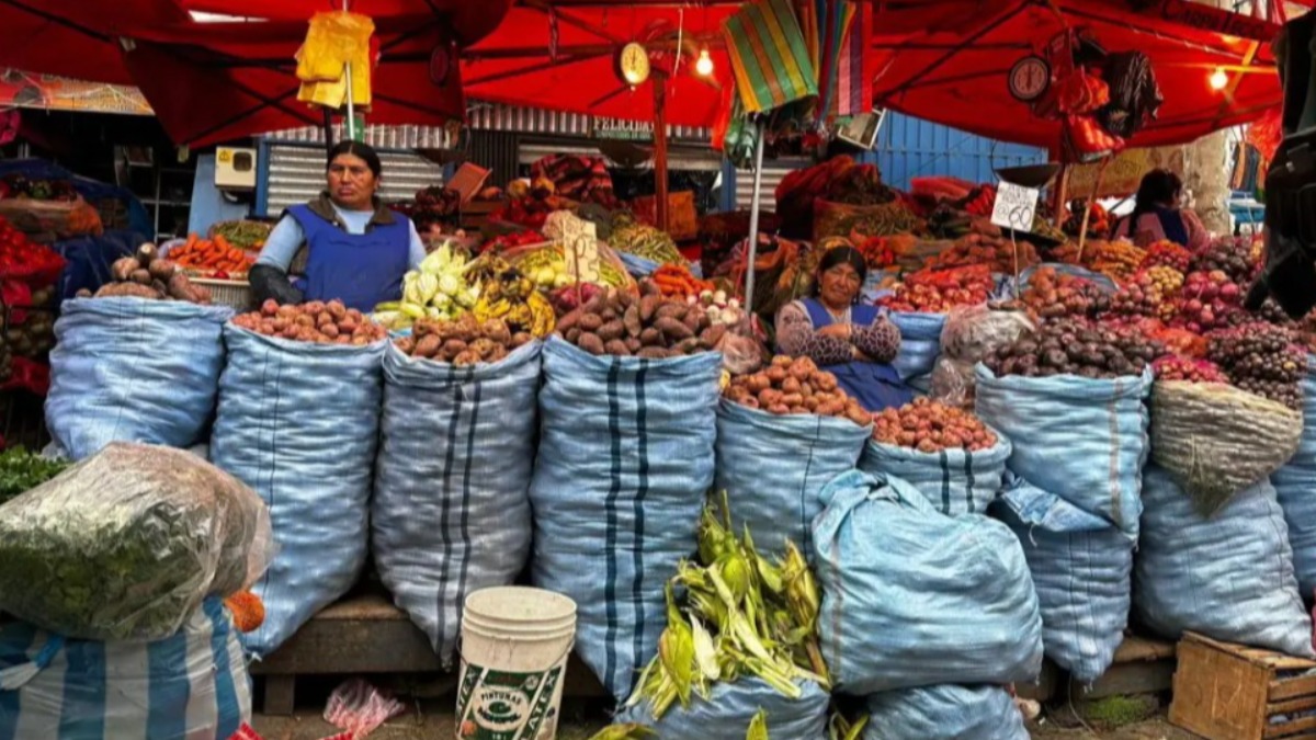 Un mercado popular en La Paz. Foto: Internet.