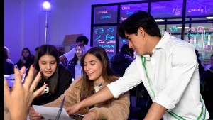 Más de 3.800 futuros bachilleres participan en la PromoUPSA para elegir su futuro universitario