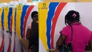 Colombia elige este domingo entre continuar con el modelo social de Petro o girar a la derecha