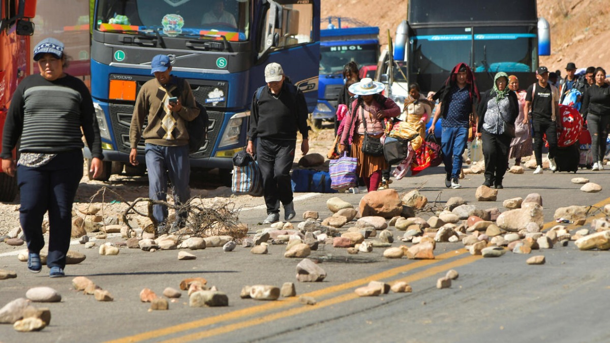 Bloqueo en una carretera de Bolivia. Foto archivo: France 24