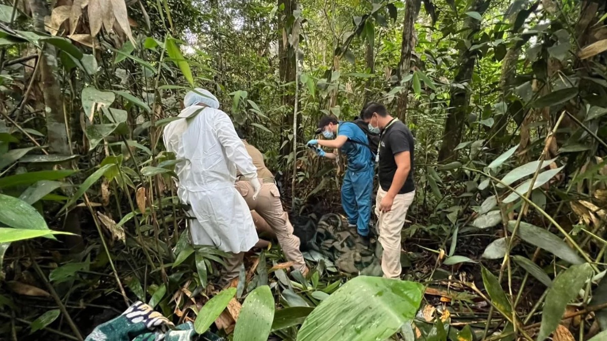 El cuerpo de Joed A. J., de 24 años, fue encontrado esposado y oculto entre la vegetación en el municipio de Entre Ríos. Foto: Fiscalía