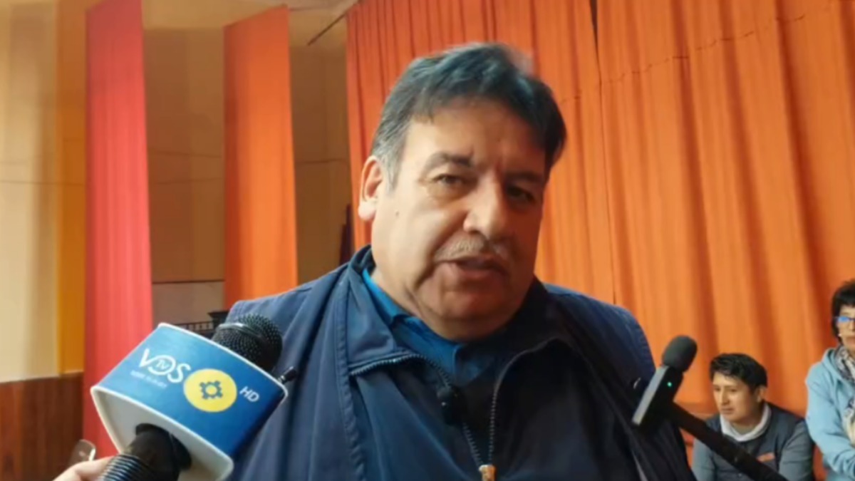 El presidente del Comité Electoral del magisterio urbano, Rolando Castillo. Foto: ANF