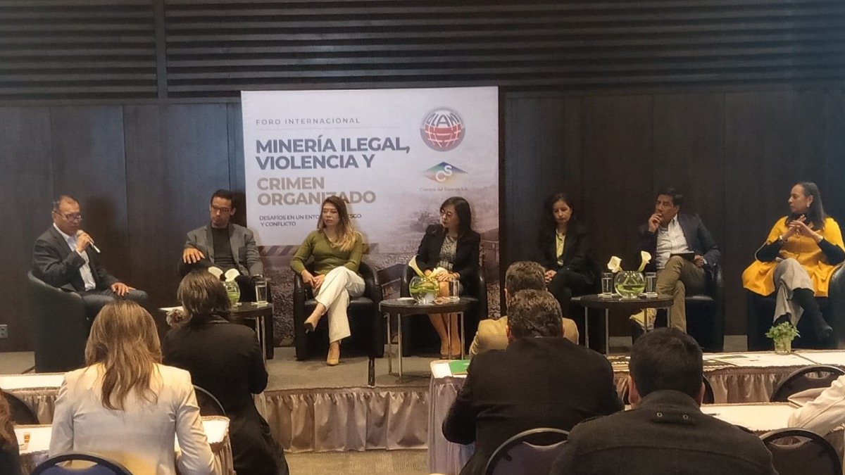 Foro internacional Minería Ilegal, Violencia y Crimen Organizado. Foto: ANF