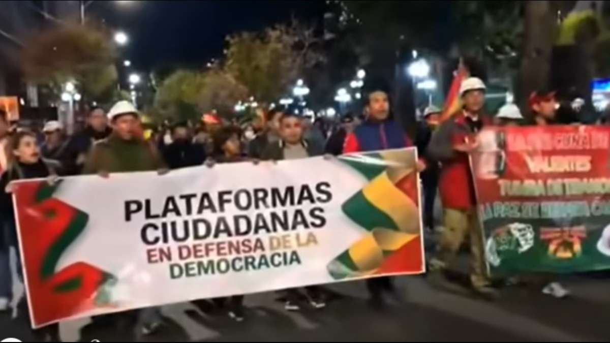 Marcha de las plataformas ciudadana en rechazo a la violencia en La Paz. Foto: Captura