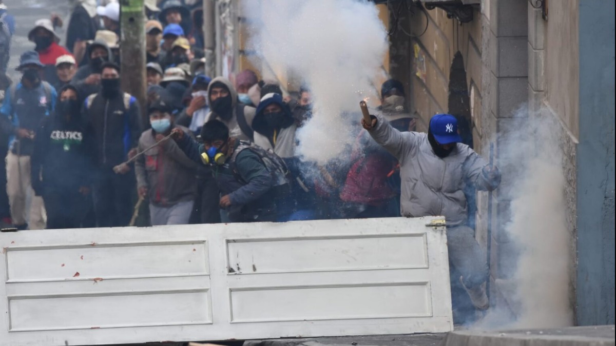Movilizados violentos en el centro de La Paz. Foto: ABI