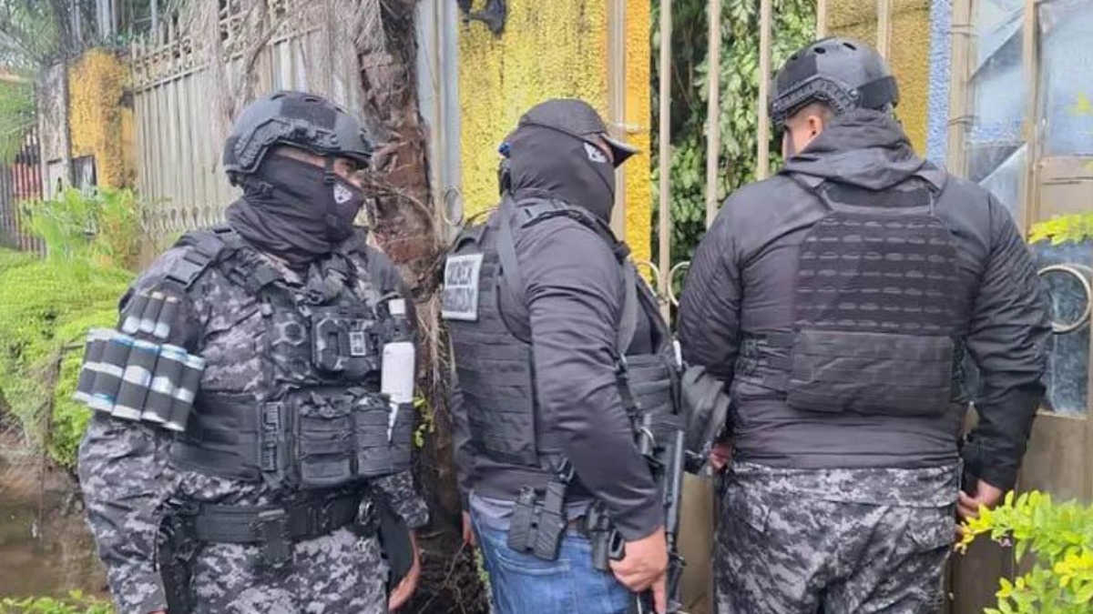 Se trataría de una teniente y un sargento de la Policía. Foto: Unitel.