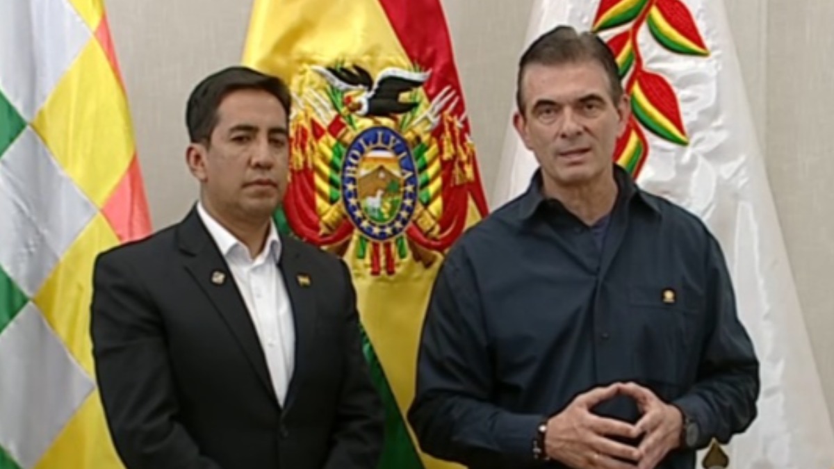Williams Bascopé y Rodrigo Paz. Foto: captura video