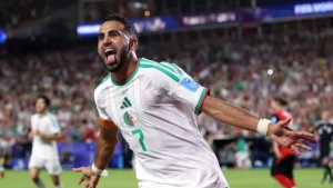 Argelia enfrentará a Suiza en dieciseisavos de final. Foto: FIFA