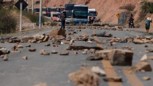 Bloqueo en la carretera Cochabamba - Oruro. Foto: La Patria