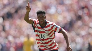 Estados Unidos celebra su clasificación a los dieciseisavos de final.