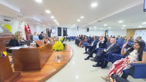 La Plenaria del Parlamento Andino reunida en el marco de su Periodo Ordinario de Sesiones. Foto: Parlamento Andino