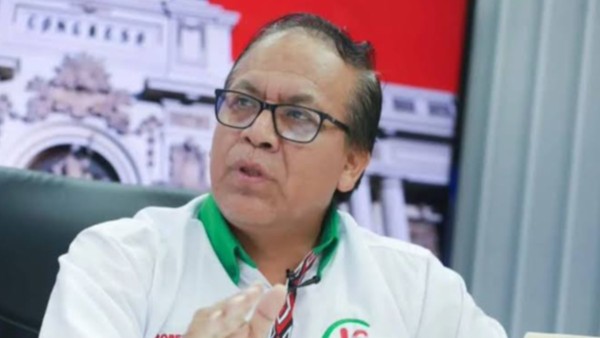 El candidato presidencial de Perú, Roberto Sánchez.