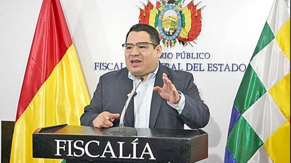 Fiscal General, Roger Mariaca.