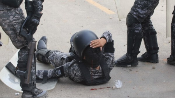 Policía herido por impacto de bala. Foto: El Deber