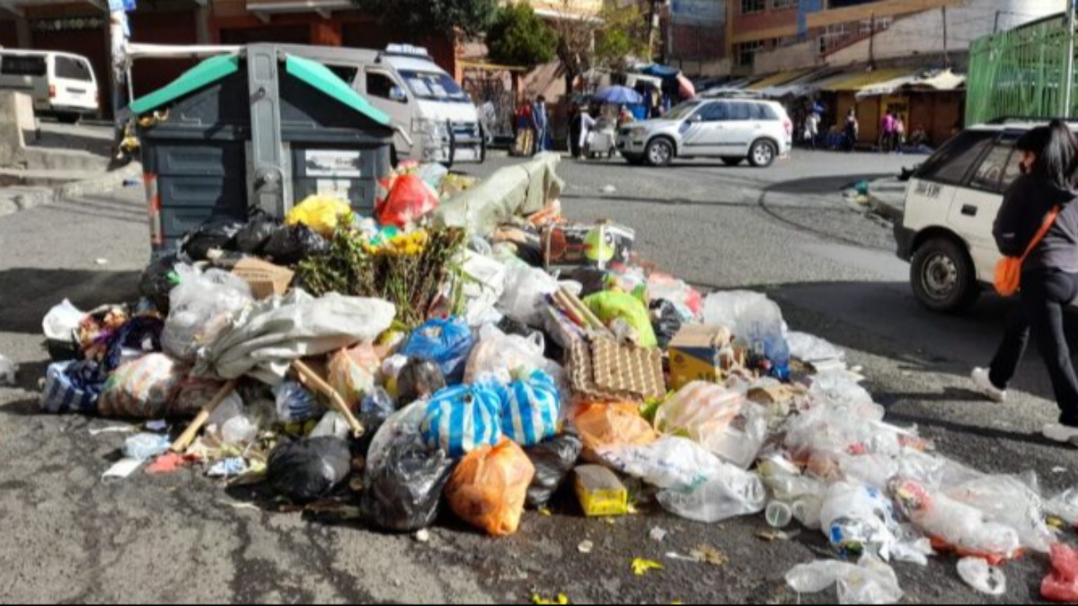 Basura en la zona Max Paredes. Foto: ANA