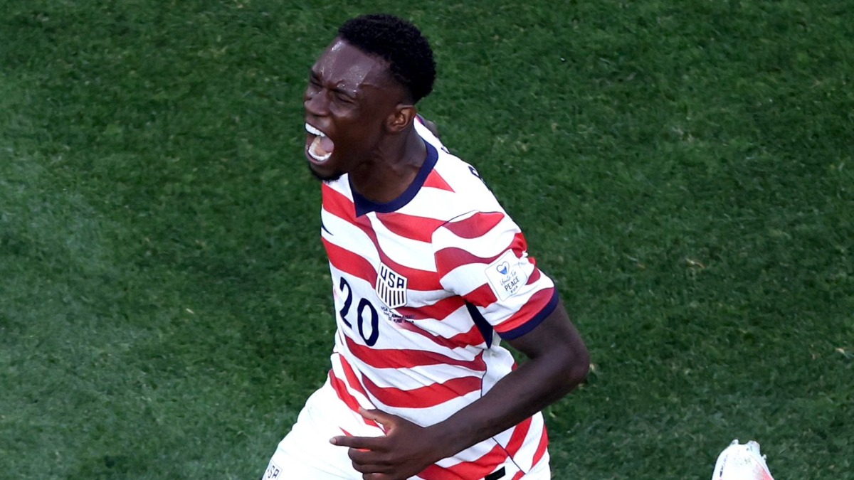 El estadounidense Folarin Balogun celebra uno de sus goles.  Foto : FIFA