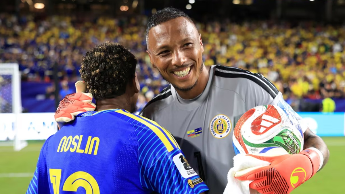 Eloy Room, el arquero de Curazao fue figura en el empate ante Ecuador. Foto: FIFA