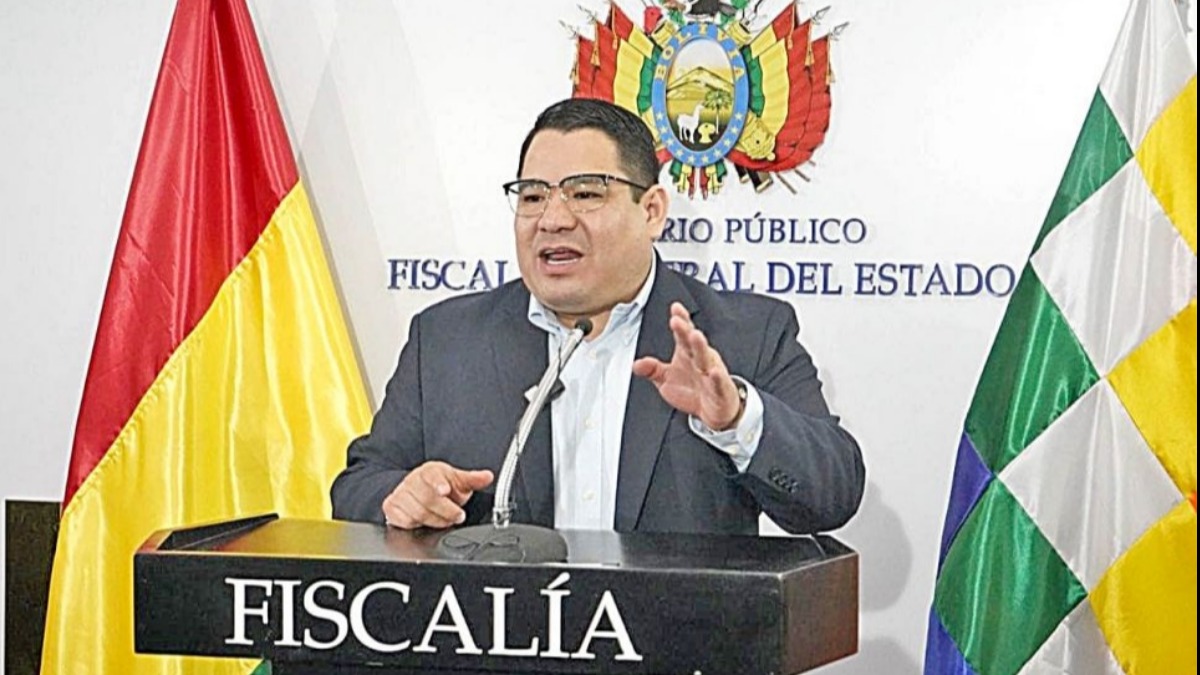 Fiscal General, Roger Mariaca.
