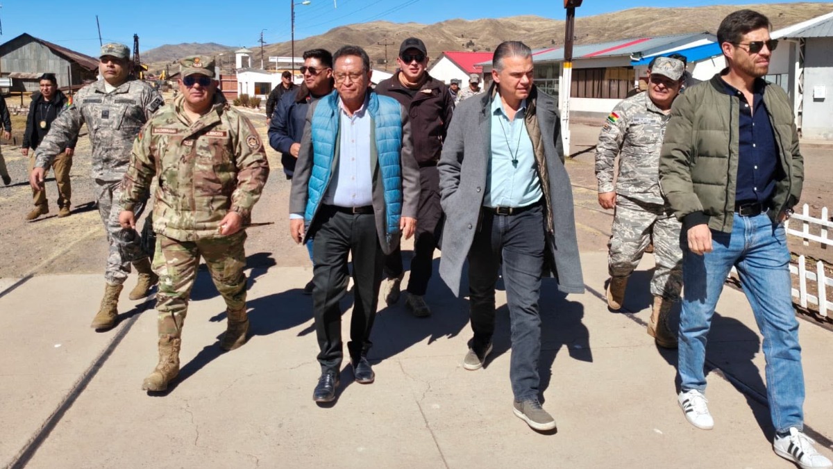 Los ministrios de Gobierno y de Defensa llegan a la frontera con Perú