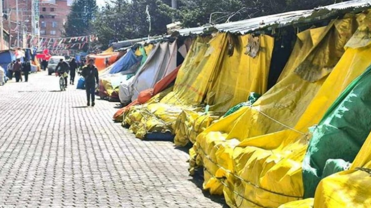 Puestos de mercados cerrados en El Alto. Foto: RRSS