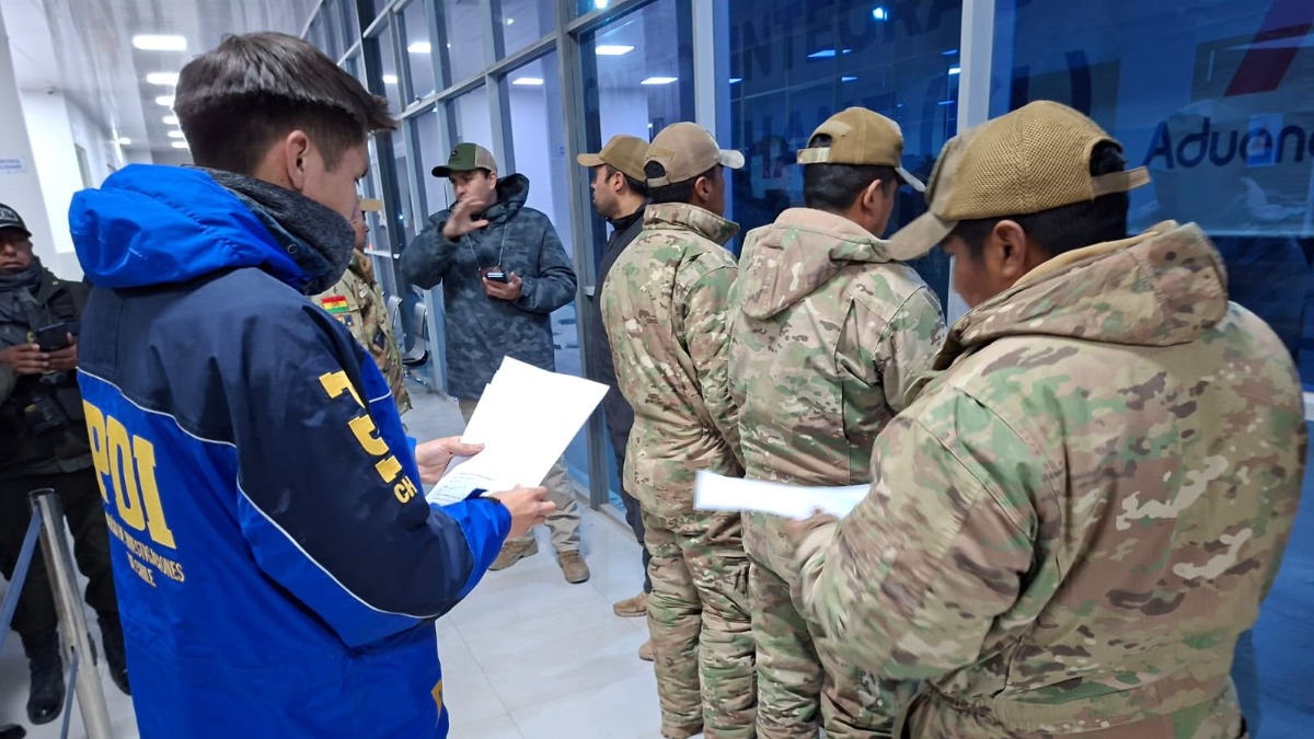 Retorno de cinco militares bolivianos. Foto: Ministerio de Defensa