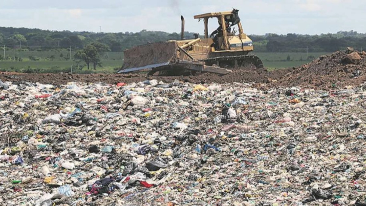 Un botadero de basura en Santa Cruz. Foto: El Deber