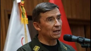 El comandante de la Policiía, Mirko Sokol.