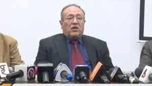 El ministro de Minería, Marco Antonio Calderón de la Barca.