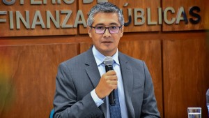 Gabriel Espinoza, ministro. Foto: Ministerio de Economía