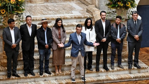 Los gobernadores se reunieron con el presidente Rodrigo Paz en abril de este año. Foto: ABI