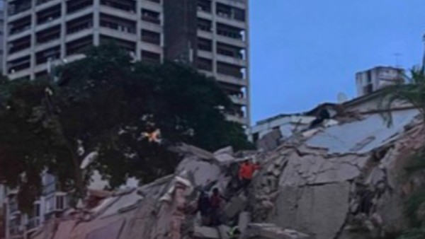 Los restos de un inmueble destruido tras los sismos en Venezuela.