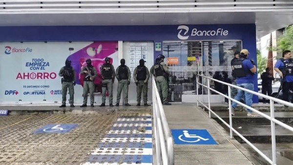 Policía busca a autor de atraco armado a un banco en Santa Cruz. Foto: El Ojo Ciudadano