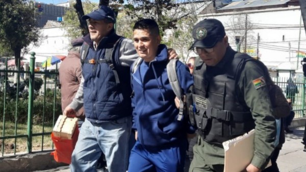 Raúl Uría saliendo de la cárcel de San Pedro.