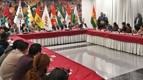 Reunión del presidente Rodrigo Paz con los legisladores. Foto: Oficina del Presidente