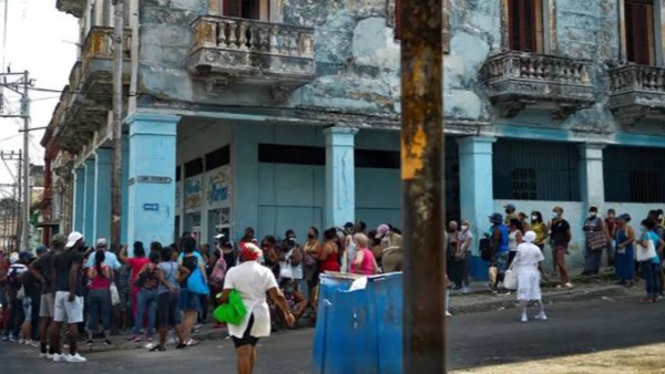 Una calle en La Habana, Cuba.