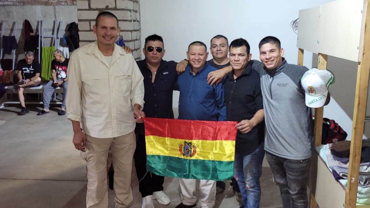 Bolivianos reclutados para luchar en la invasión de Rusia a Ucrania. Foto: Asuntos Centrales