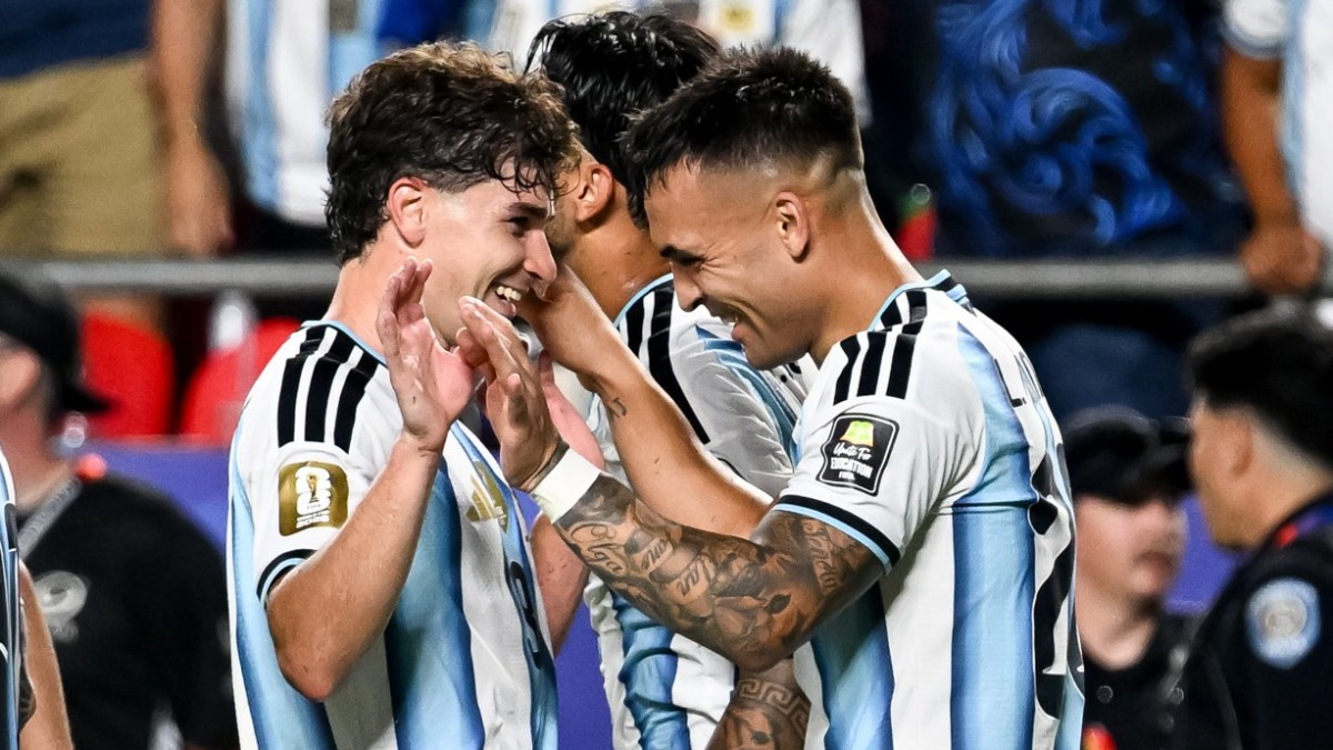 Jugadores de Argentina celebran uno de sus goles.  Foto: FIFA