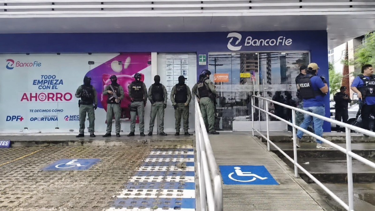 Policía busca a autor de atraco armado a un banco en Santa Cruz. Foto: El Ojo Ciudadano