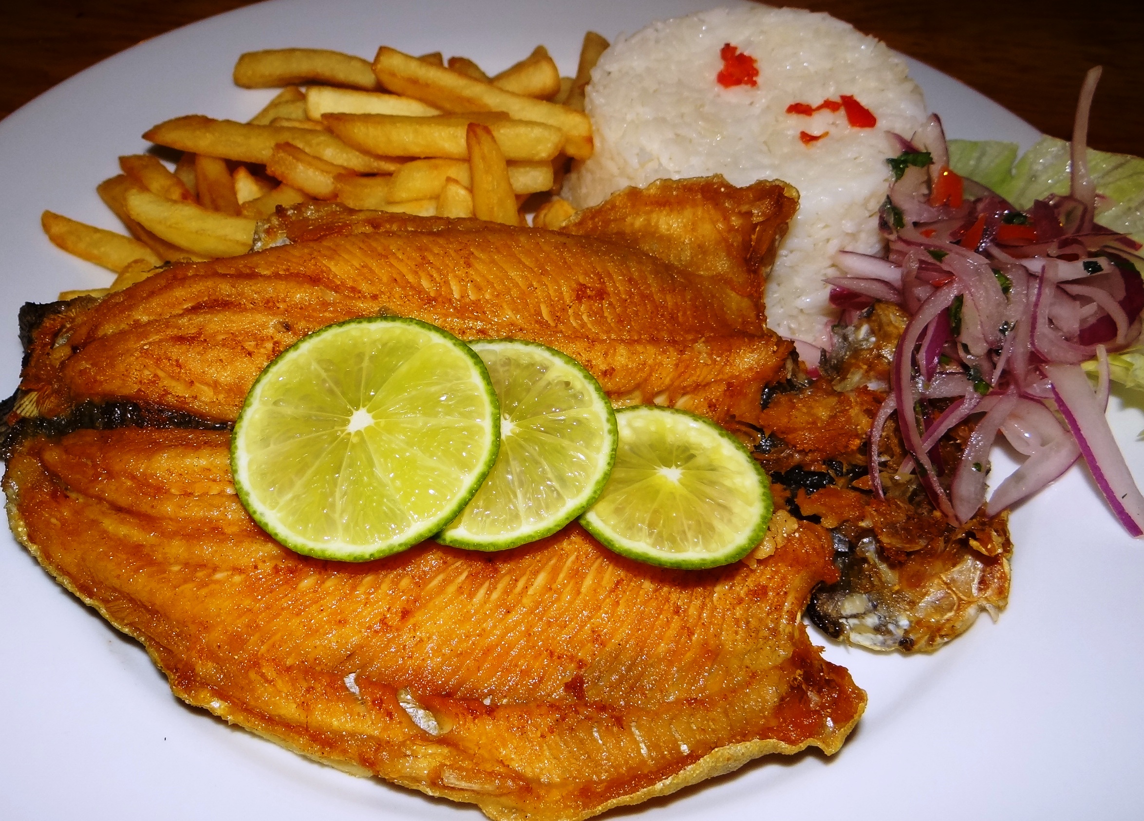 Cuantas calorias tiene un pescado a la plancha